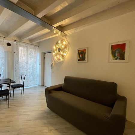 Dimora San Giulio Apartment Bonate Sotto Luaran gambar